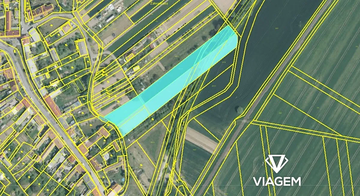 Prodej podílu 2/3 pole 3132 m²